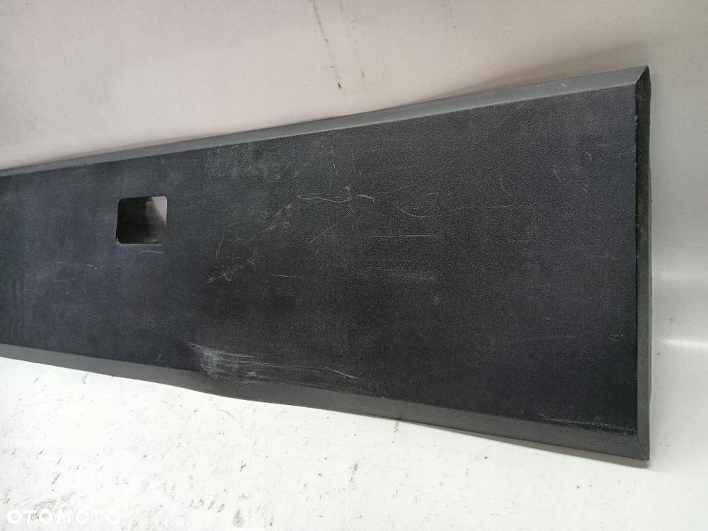 LISTWA BOCZNA PRAWA VW CRAFTER II 7C3853536 - 4