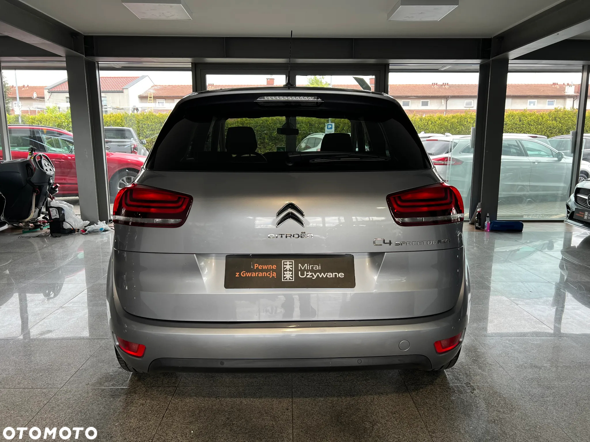 Citroën C4 SpaceTourer 1.2 PureTech Shine S&S EAT6 - 12