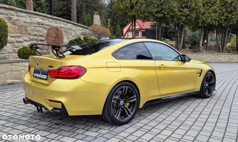 BMW M4 DKG - 6