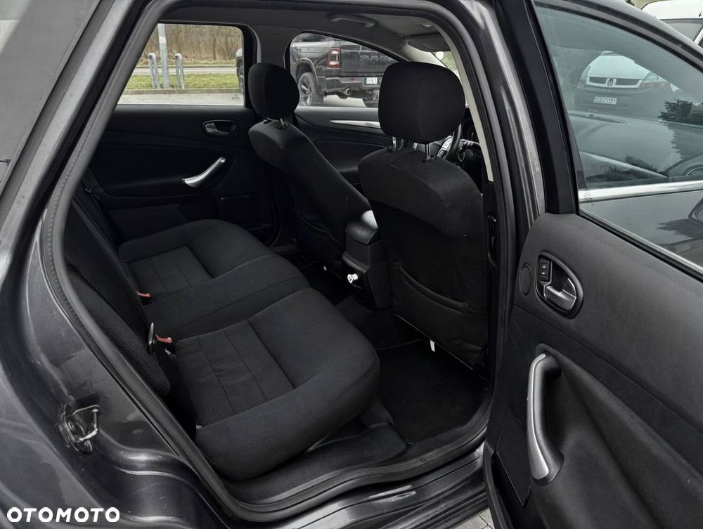 Ford Mondeo 1.8 TDCi Silver X - 7