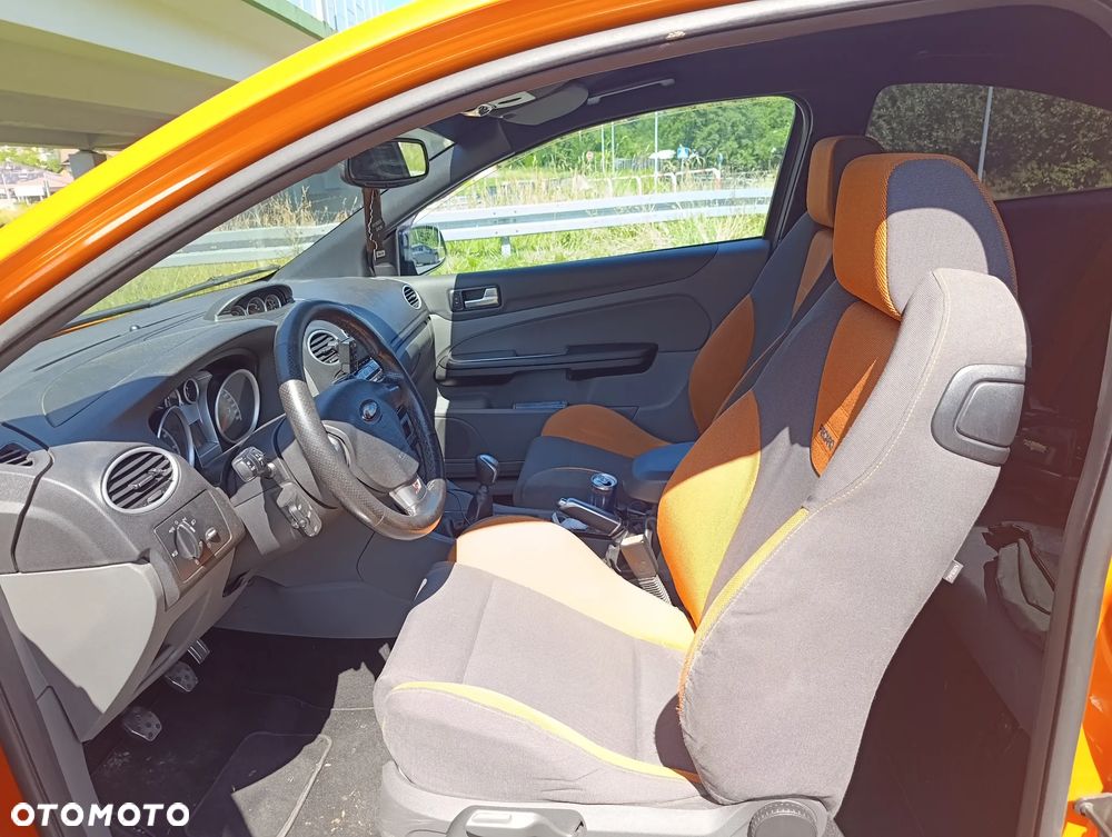 Ford Focus - 8