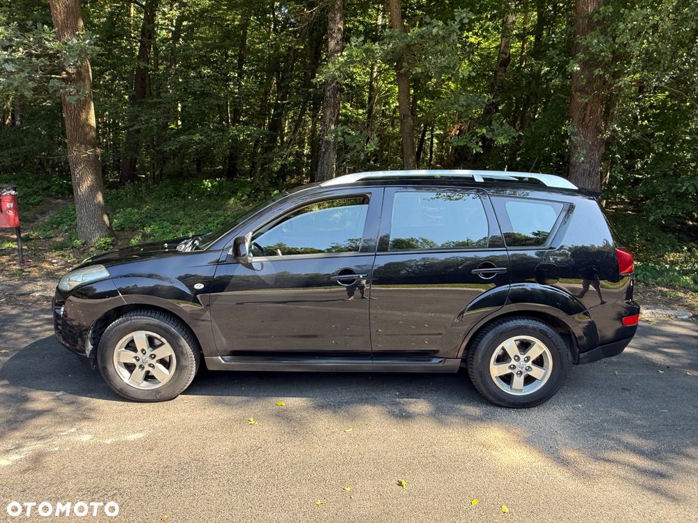Peugeot 4007 - 9