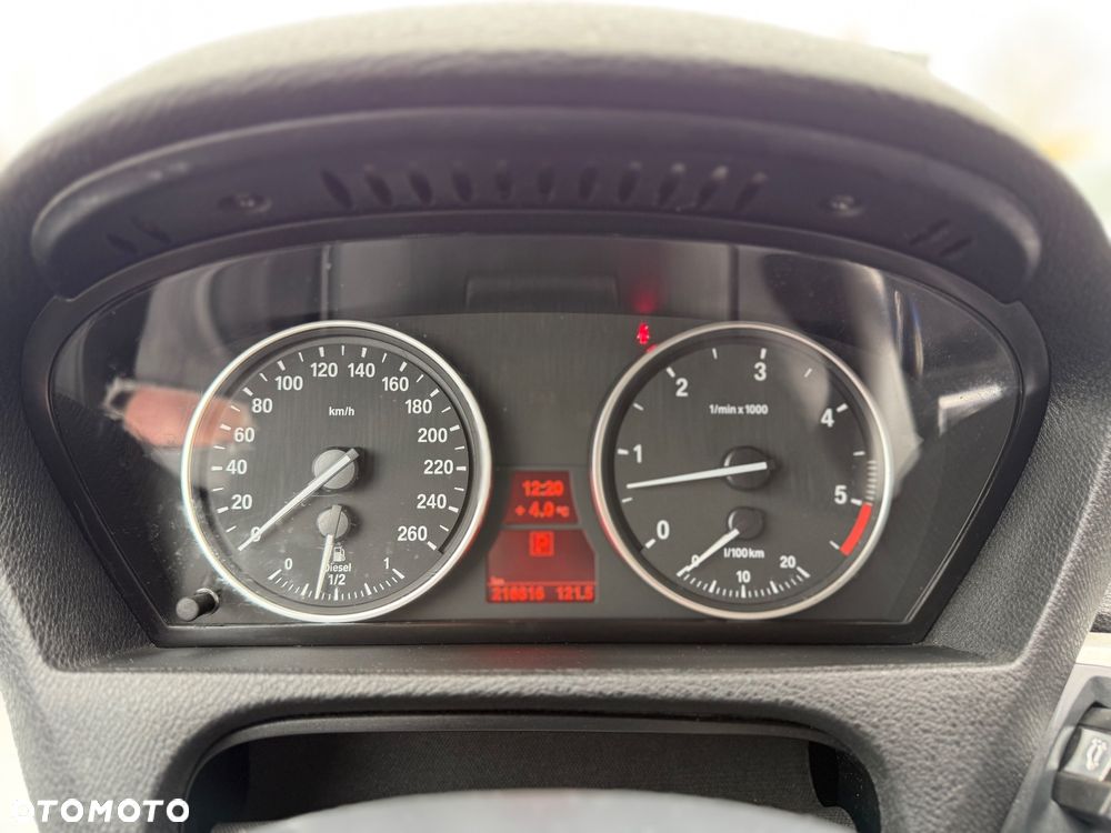 BMW X5 xDrive30d - 29