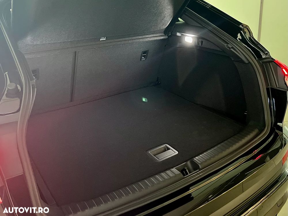 Audi Q4 50 quattro - 25