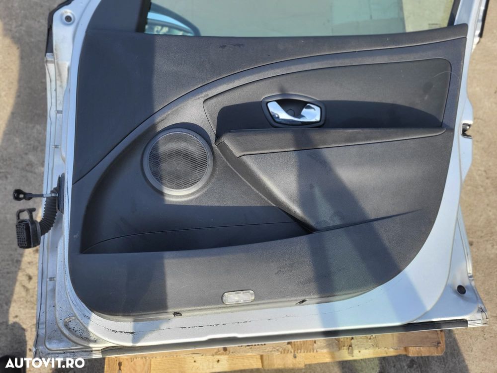 Usa dreapta fata de Renault Megane 3 - 7