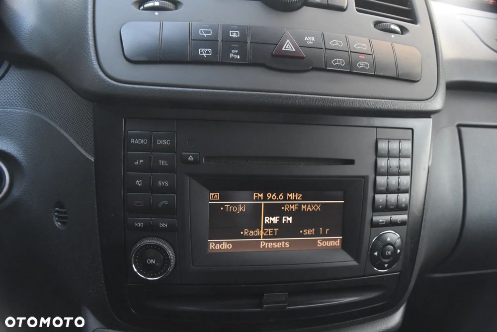 Mercedes-Benz VITO - 19