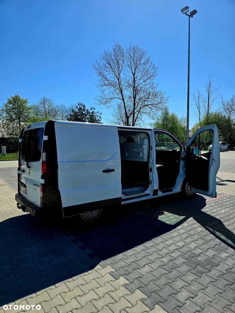 Opel Vivaro - 16