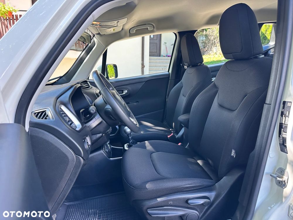 Jeep Renegade - 26