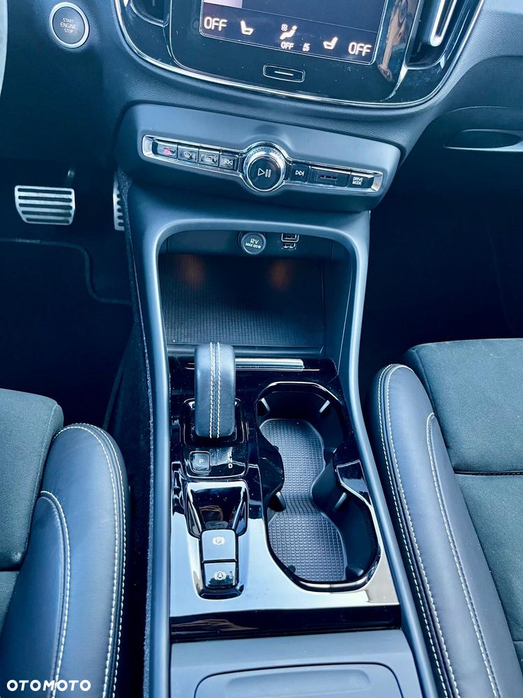 Volvo XC 40 B4 B R-Design - 21