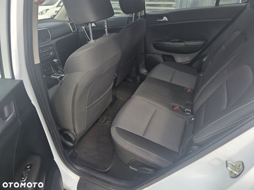Kia Sportage 1.6 T-GDI 2WD VISION - 12