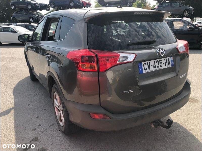 Toyota RAV4 - 4