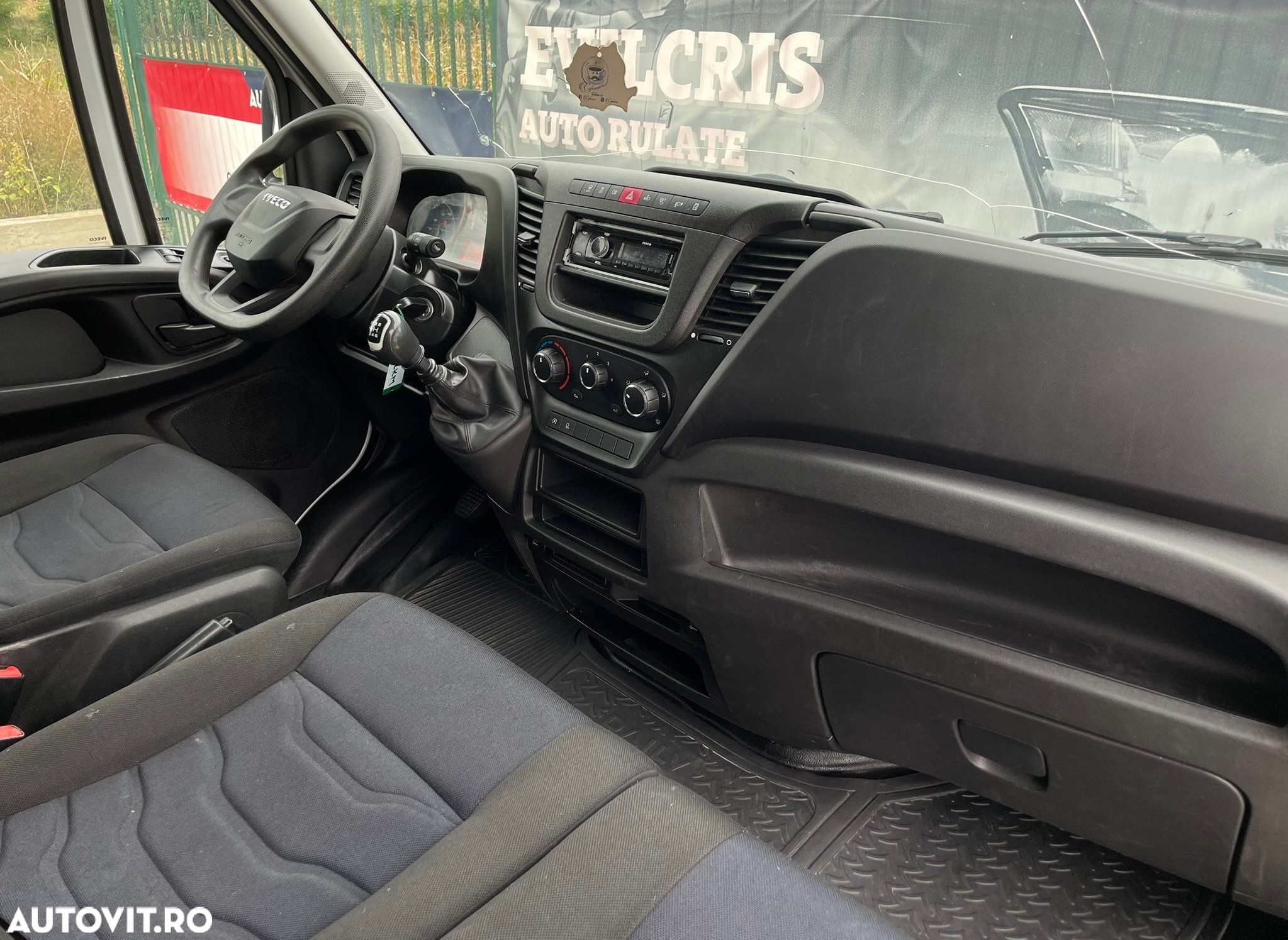 Iveco Daily 10 EUROPALETI LIFT AXA DUBLA SPATE - 29