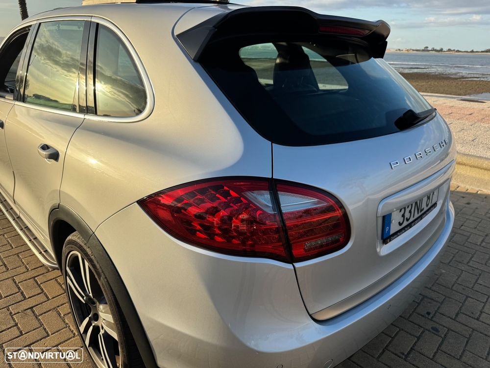 Porsche Cayenne S - 13