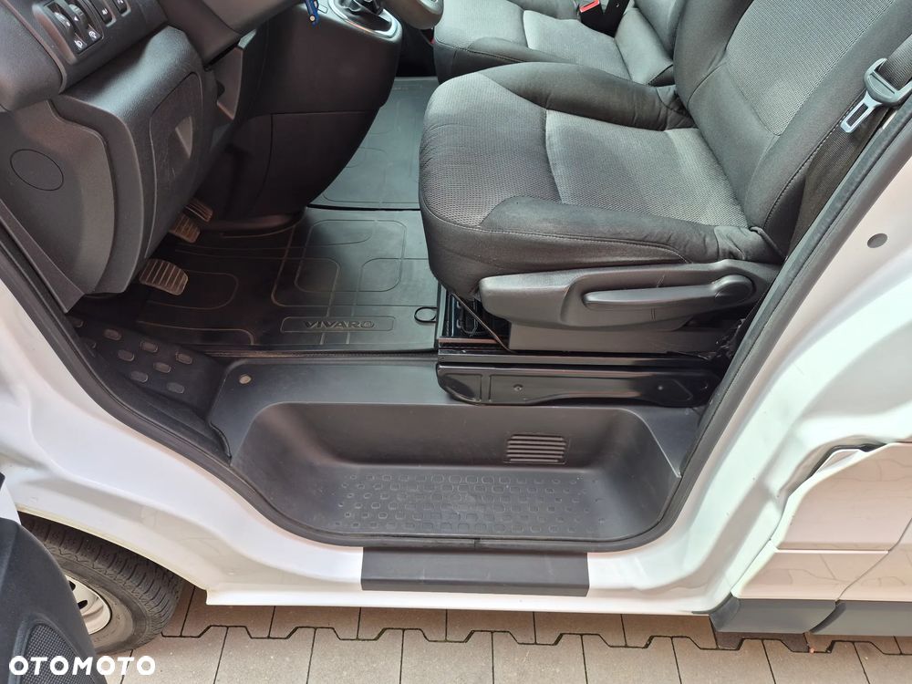 Opel VIVARO B - 16