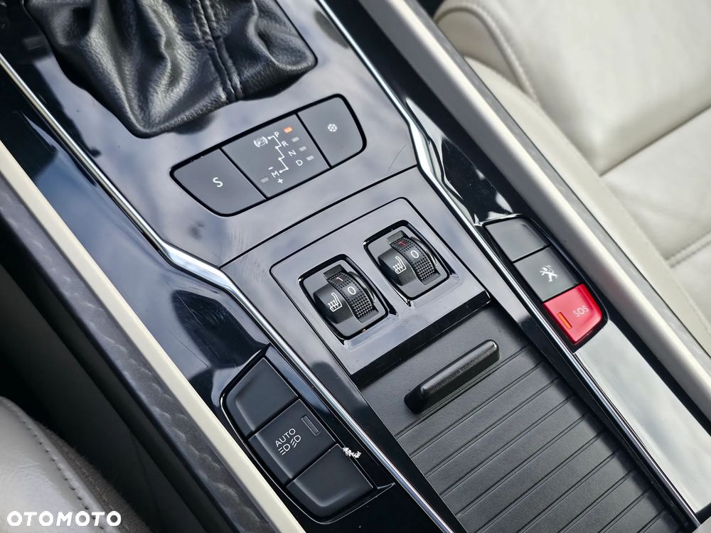 Peugeot 508 BlueHDi FAP 180 Automatik Stop&Start Allure - 21