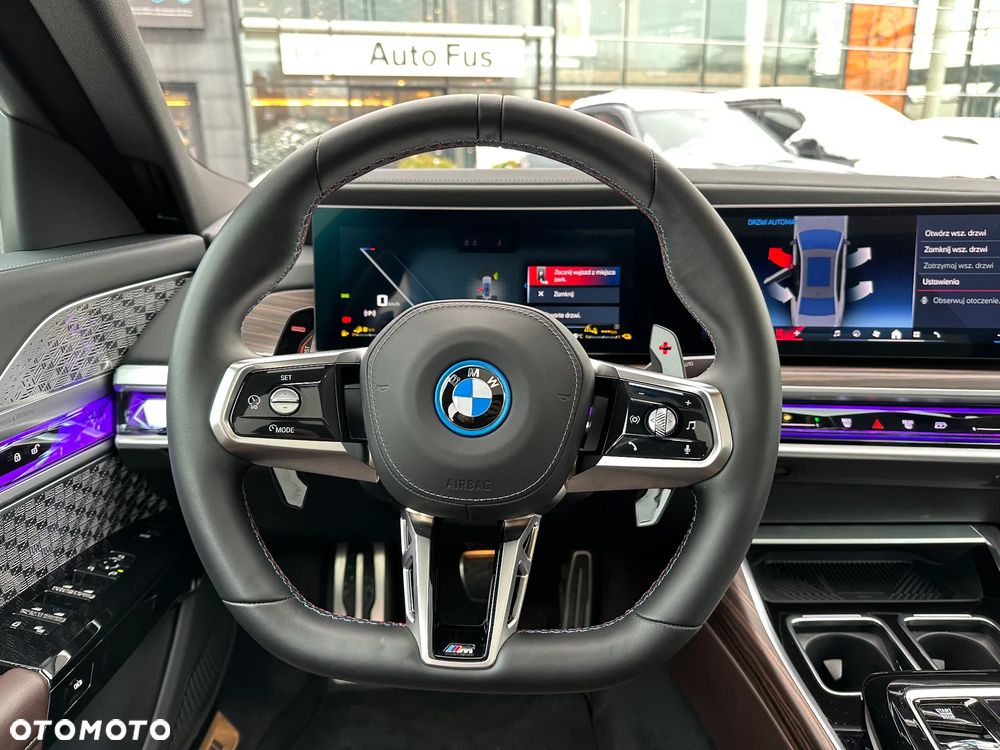 BMW Seria 7 M760e PHEV xDrive sport - 22