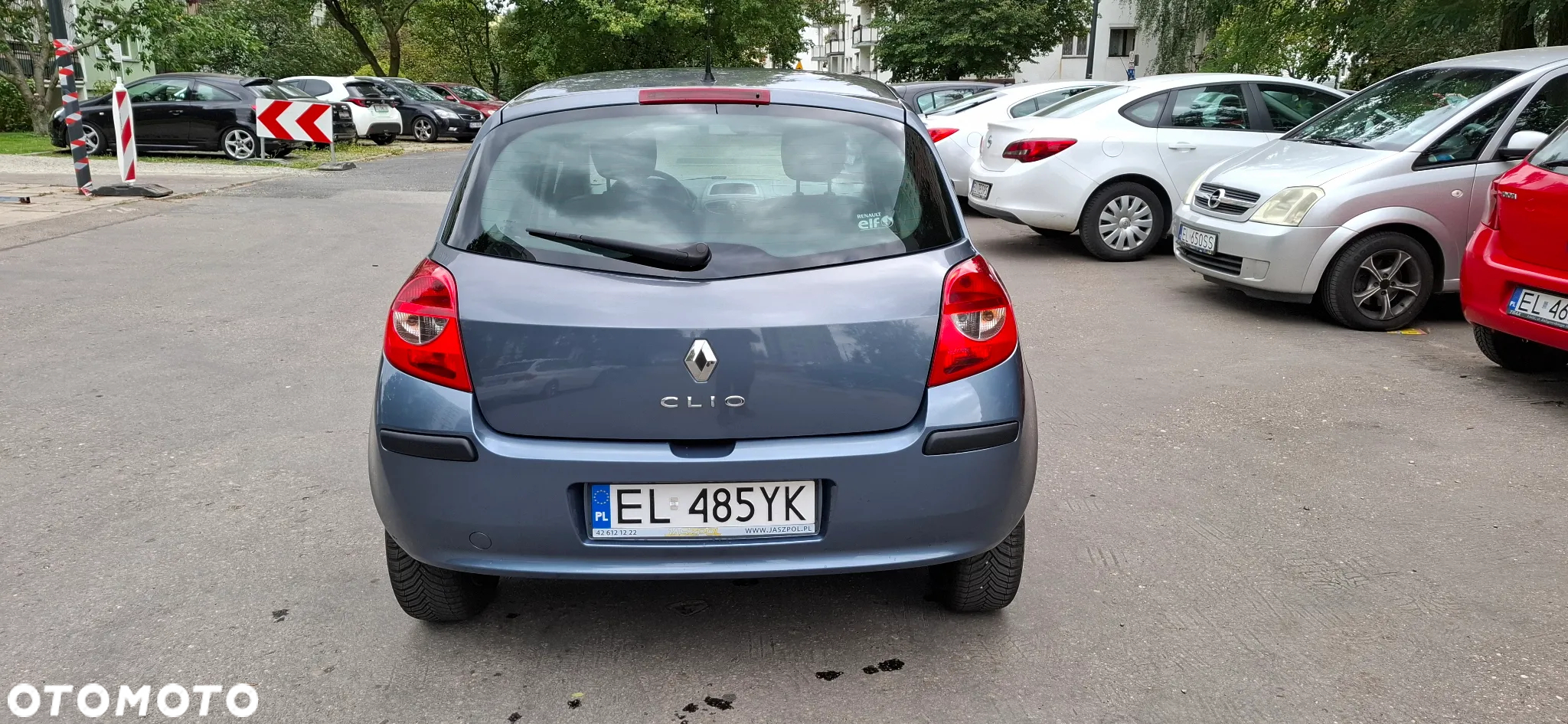 Renault Clio 1.4 16V Authentique - 6