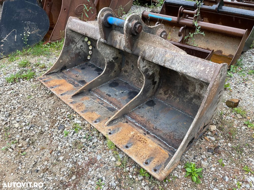 Cupa taluz latime de 1800 mm pentru excavatoare de 6-10 tone - 1