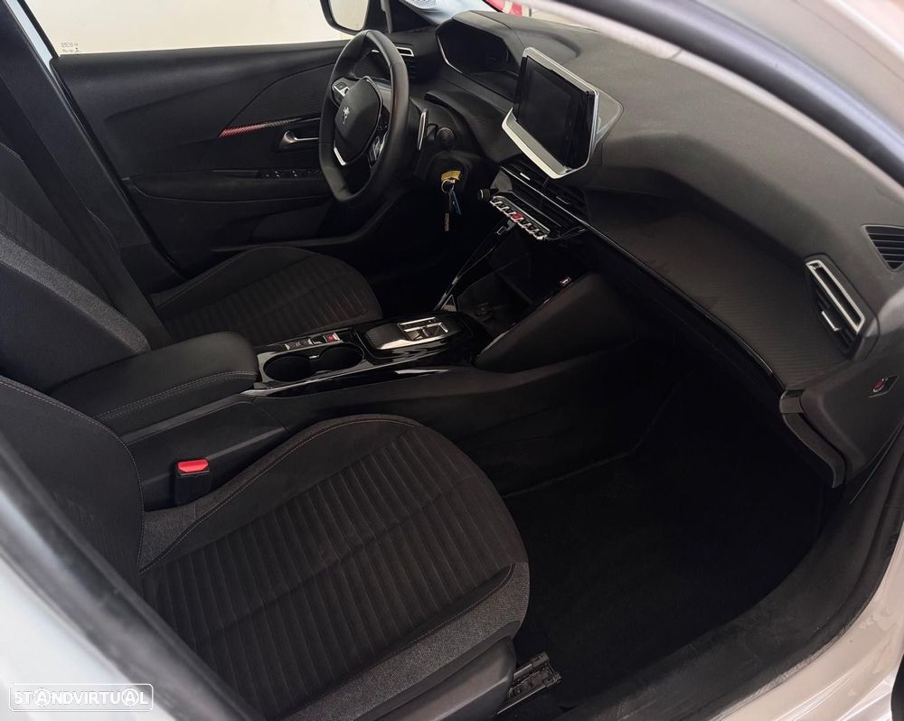Peugeot 208 1.2 PureTech Allure Pack EAT8 - 9