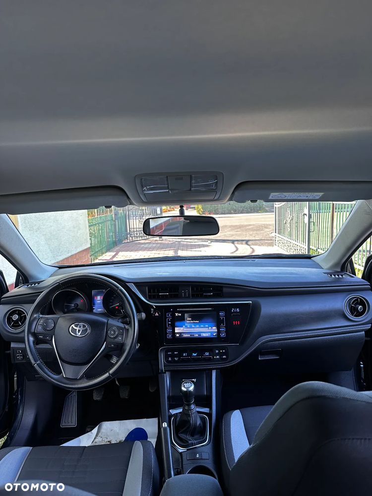 Toyota Auris 1.4 D-4D Active - 11