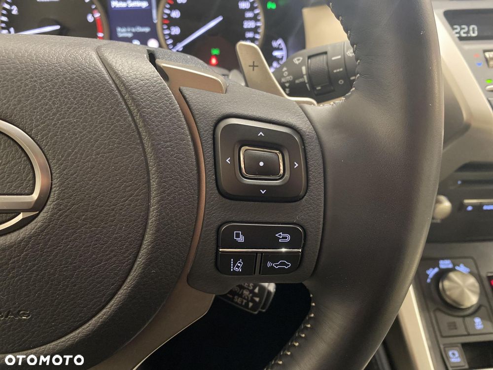 Lexus NX 300 F Impression AWD - 14