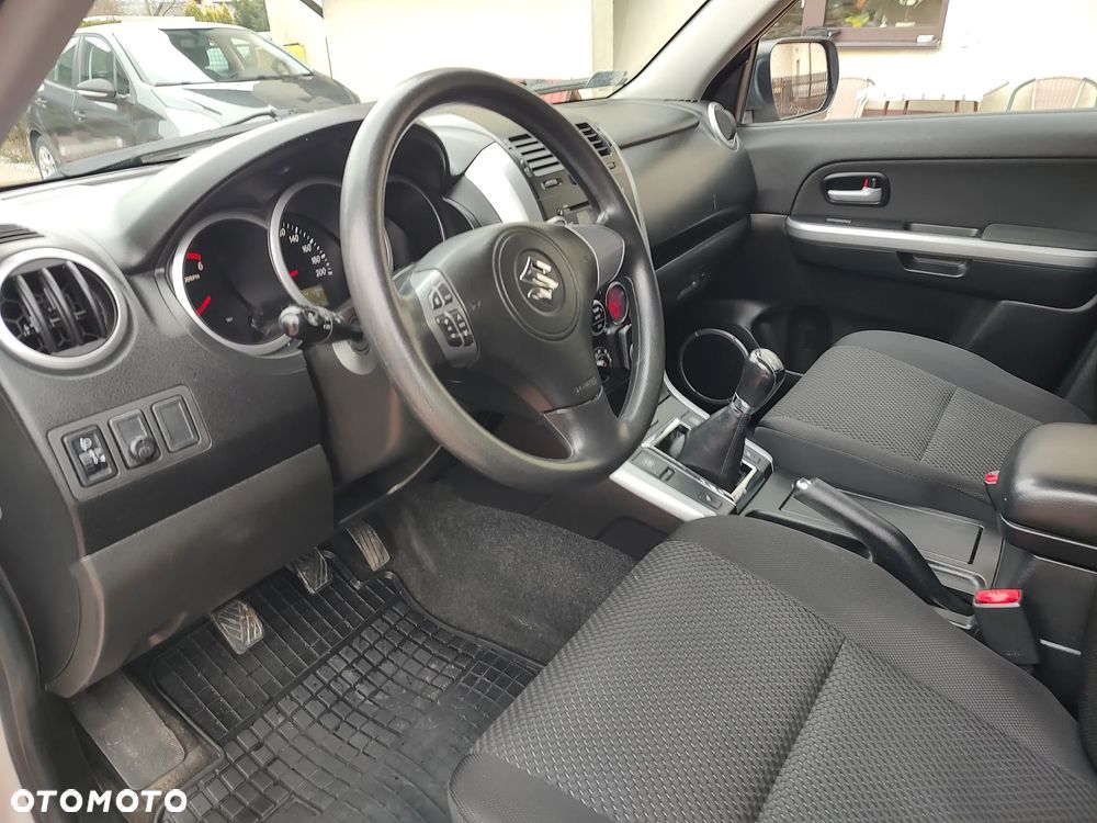 Suzuki Grand Vitara 1.9 DDiS Elegance EU5 - 8