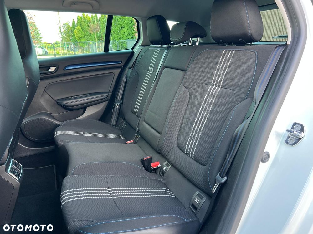 Renault Megane 1.6 TCe GT EDC - 32