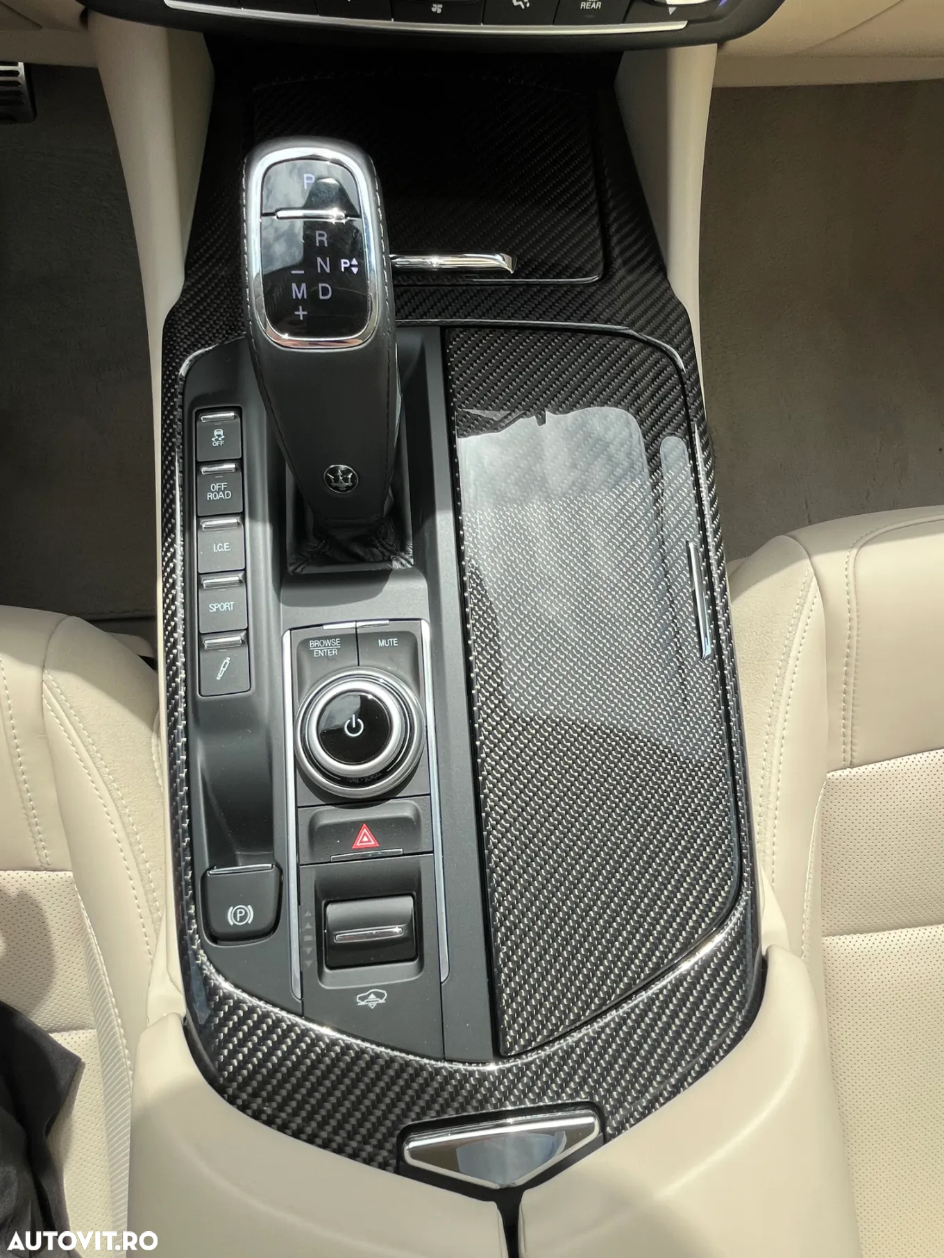 Maserati Levante - 12