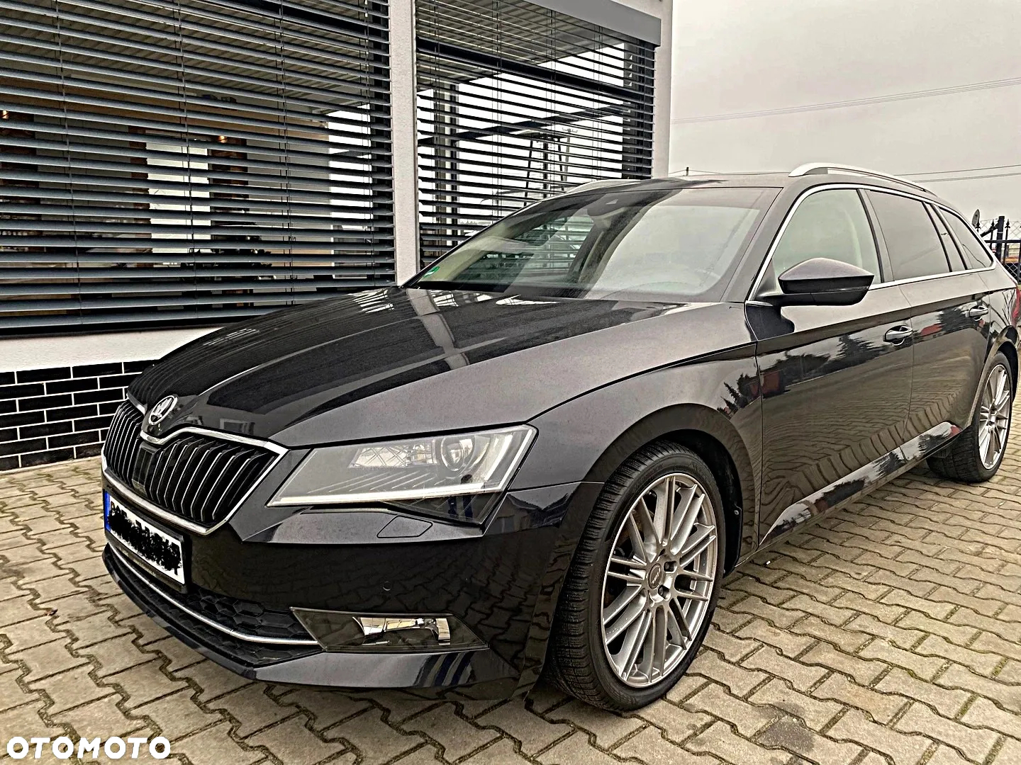 Skoda Superb Combi 2.0 TDI 4x4 DSG L&K - 13