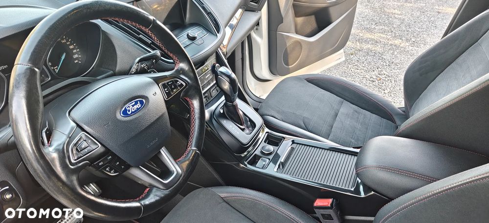 Ford Kuga - 16