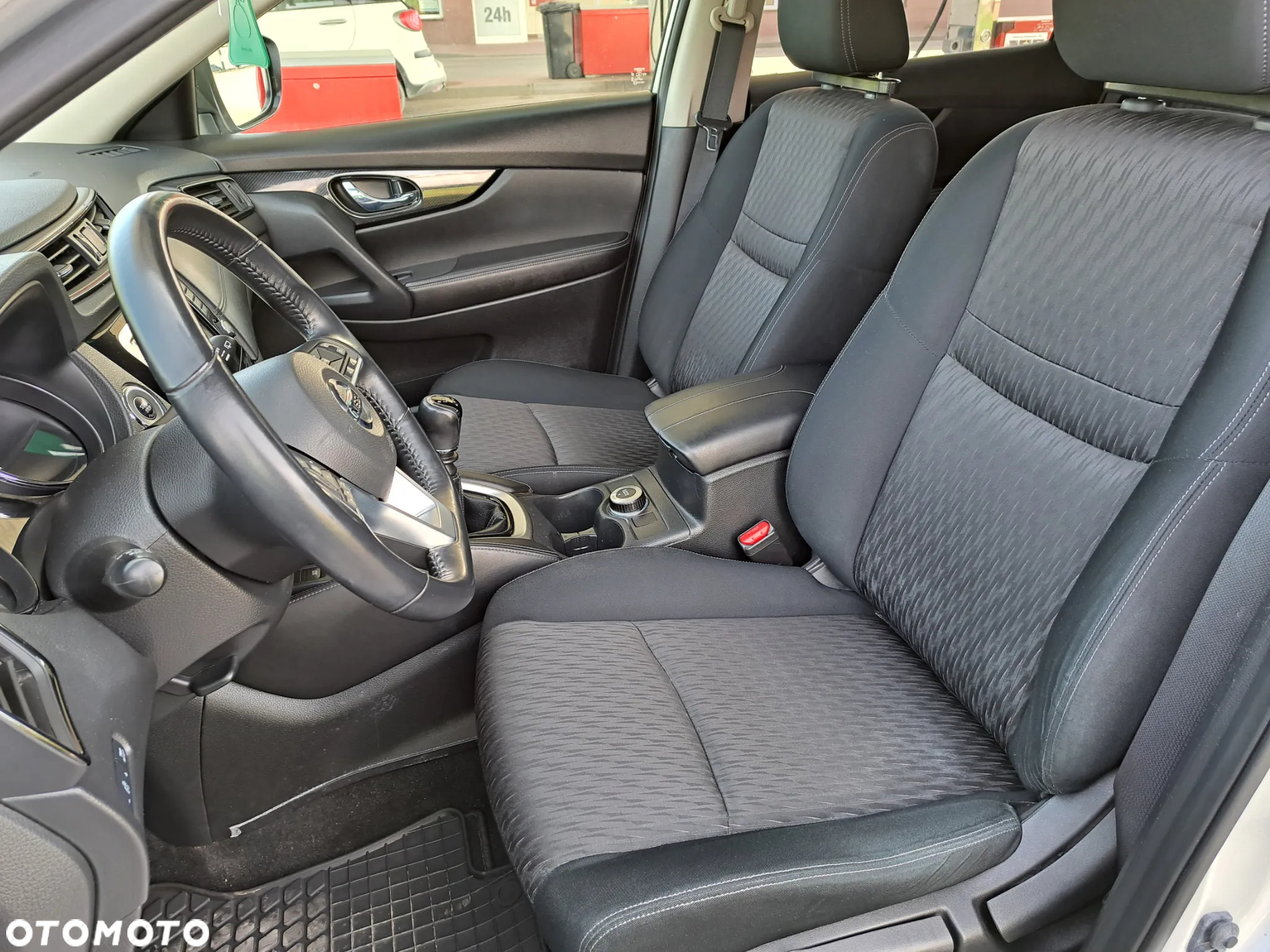 Nissan X-Trail - 16