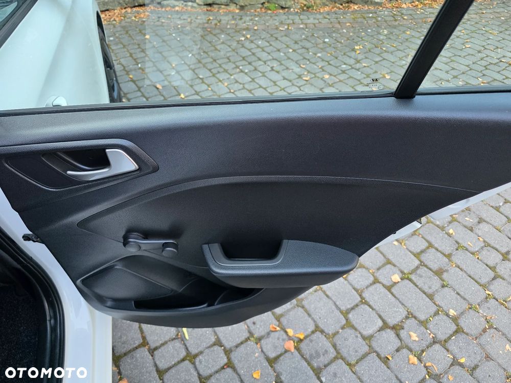 Hyundai i20 blue 1.2 Classic - 17