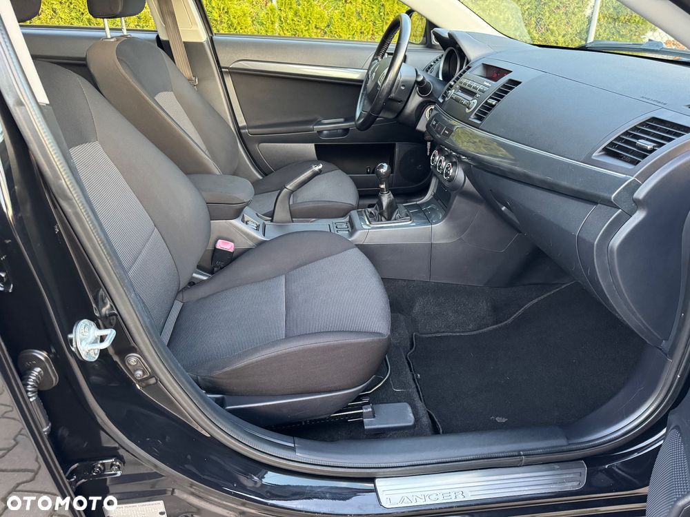 Mitsubishi Lancer 1.8 Invite - 22
