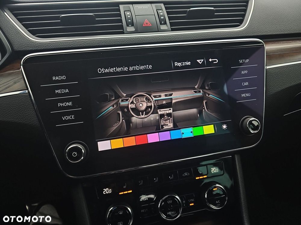 Skoda Superb 2.0 TDI SCR 4x4 Scout DSG - 33
