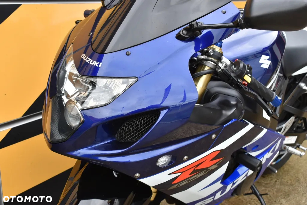 Suzuki GSX-R - 23