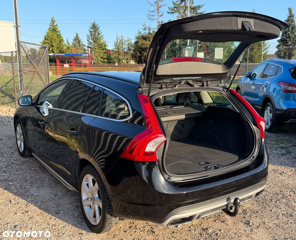 Volvo V60 D4 Drive-E Momentum - 30