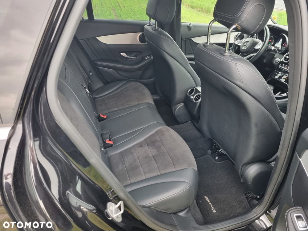 Mercedes-Benz GLC 250 d 4Matic 9G-TRONIC AMG Line - 12