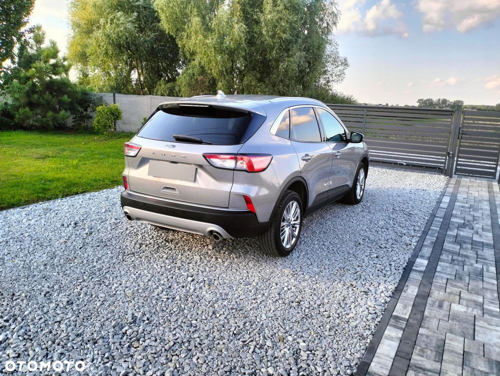 Ford Kuga - 3
