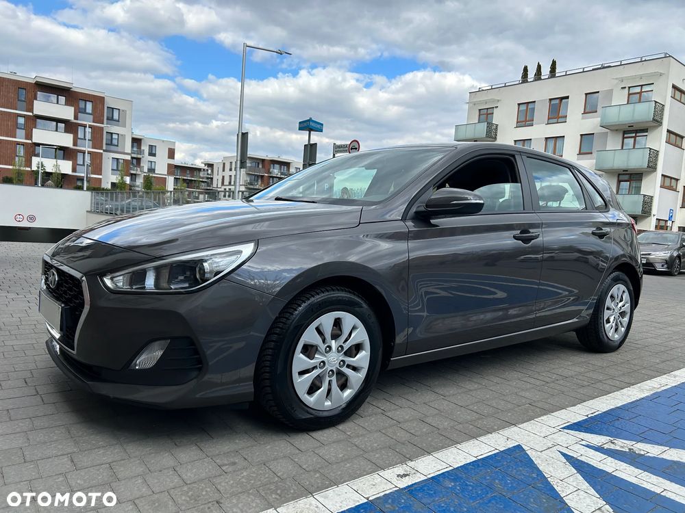 Hyundai i30 1.4 Classic + - 26
