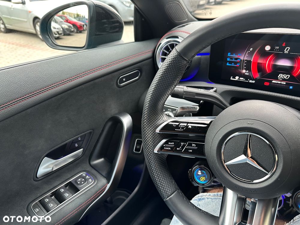 Mercedes-Benz CLA AMG 35 mHEV 4-Matic 8G-DCT - 16