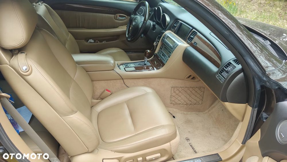 Lexus SC 430 - 28