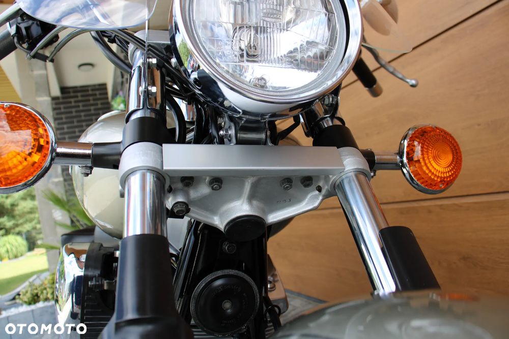 Yamaha XVS - 24