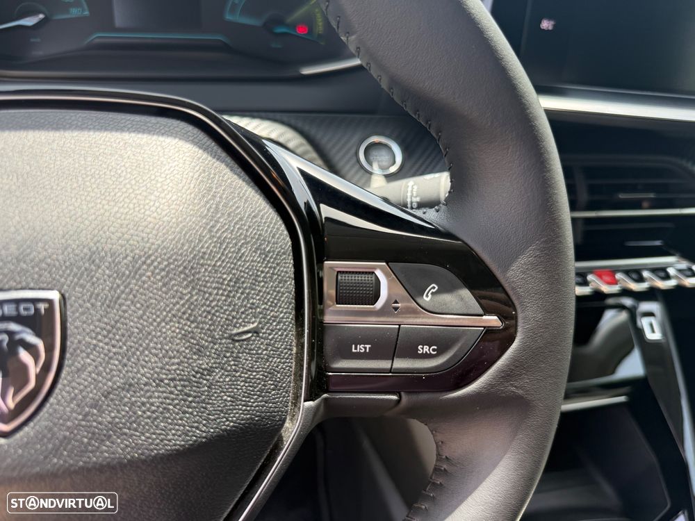 Peugeot e-208 Style - 21