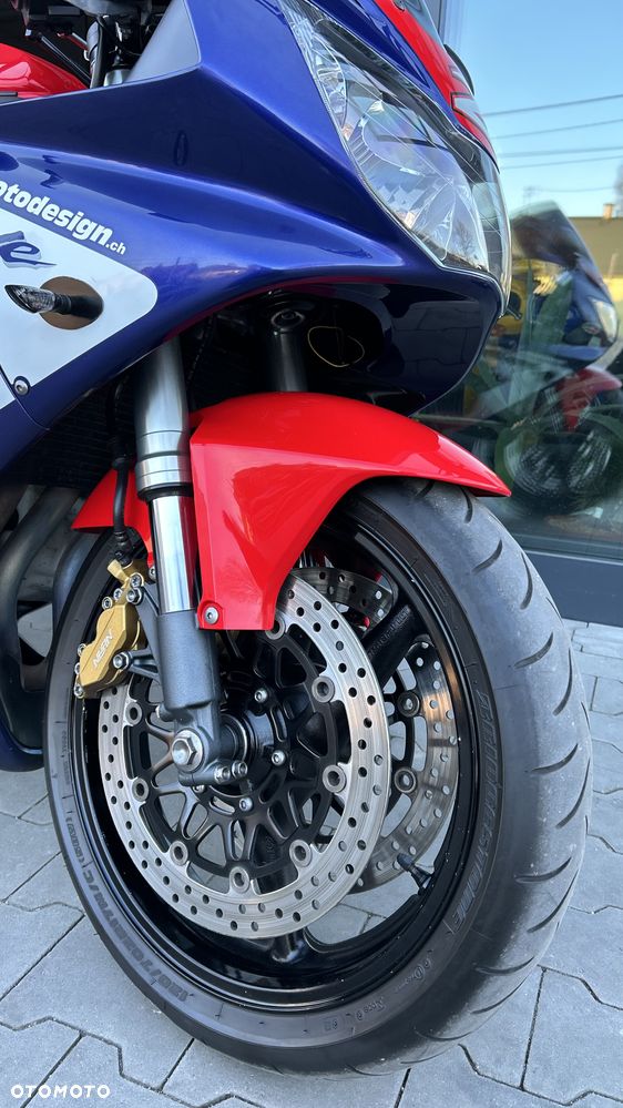 Honda CBR - 19
