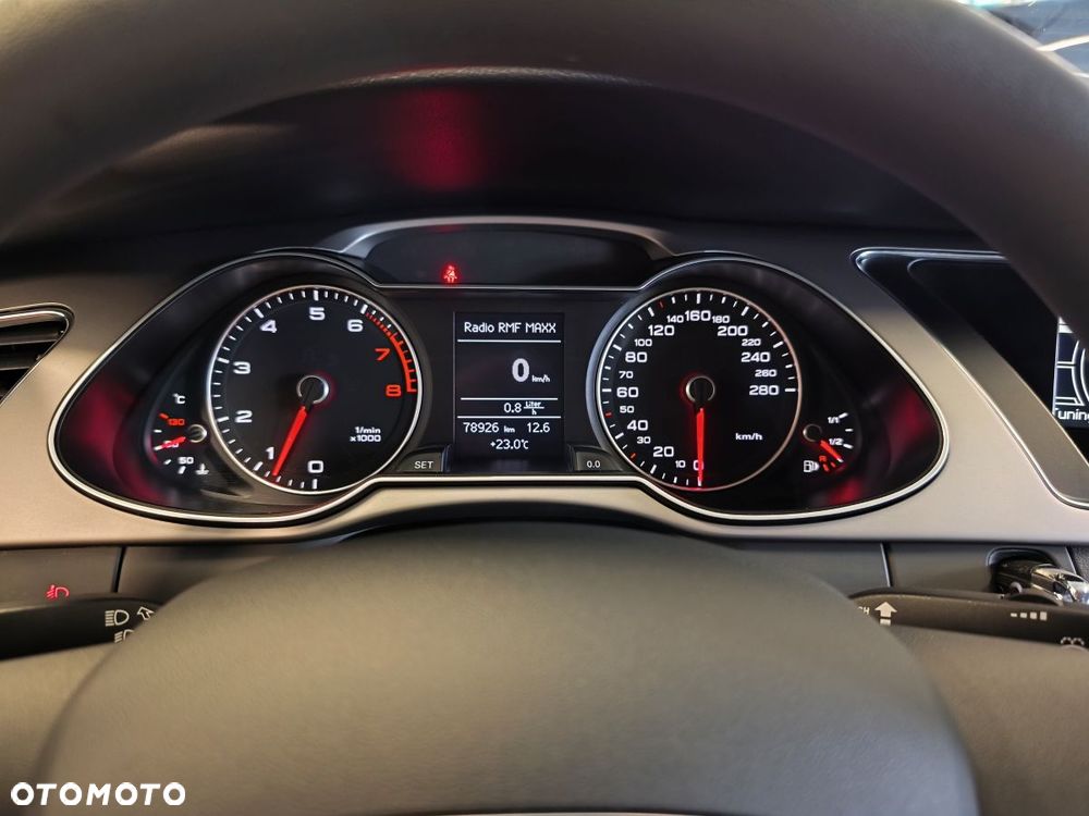 Audi A4 Limousine - 14