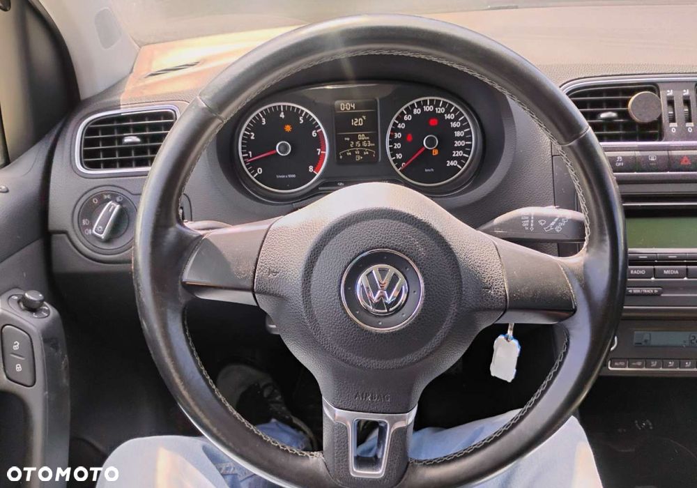 Volkswagen Polo - 13