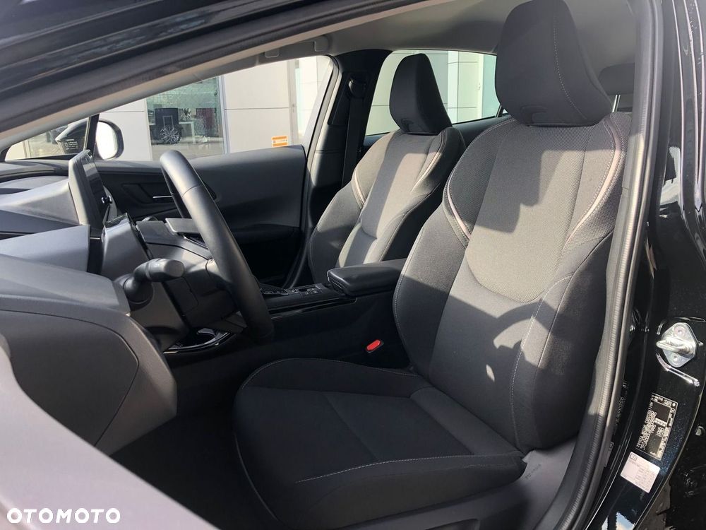 Toyota Prius - 5