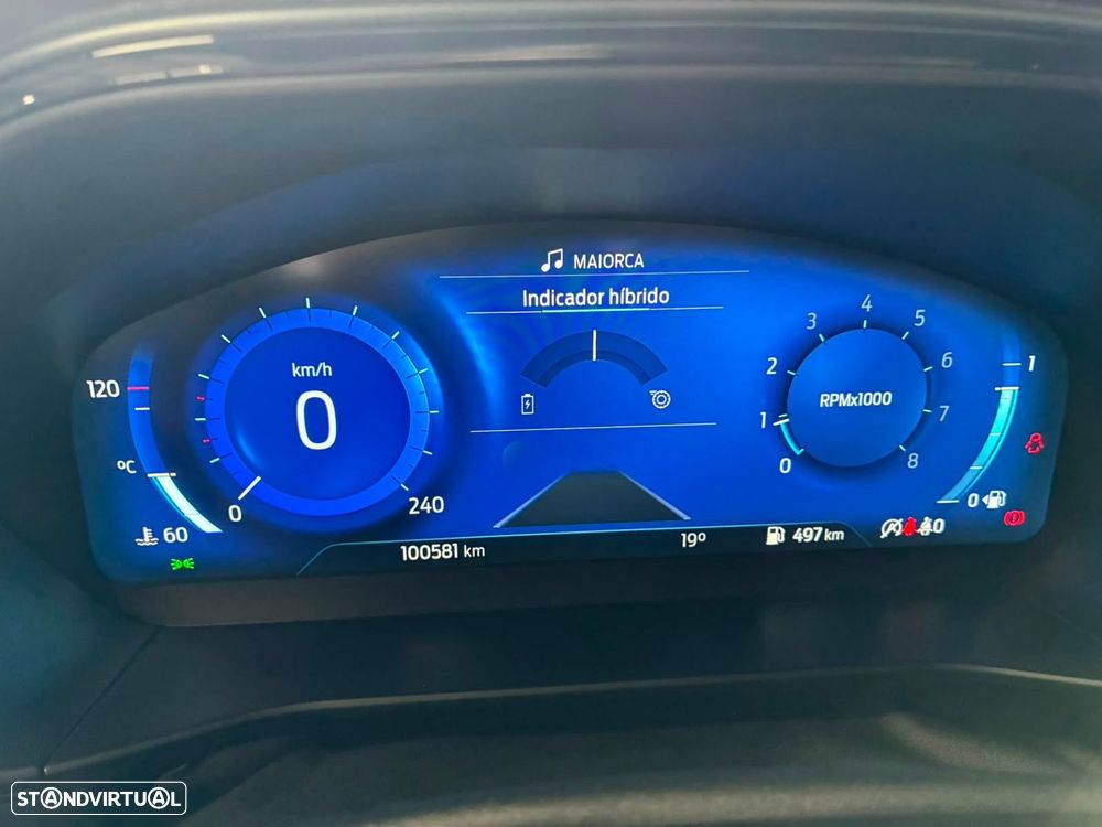 Ford Focus 1.0 EcoBoost MHEV ST-Line X - 21