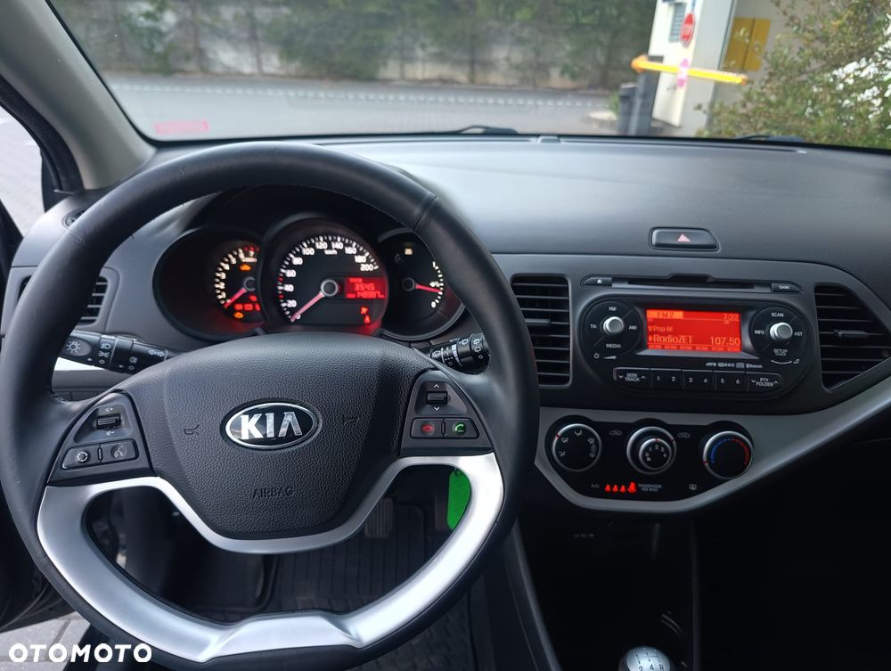 Kia Picanto 1.0 Dream Team Edition - 16