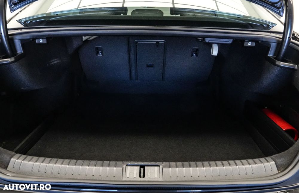 Volkswagen Passat 1.5 TSI ACT DSG Comfortline - 25